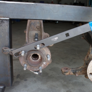 Wheel Bearing, Hub & Driveshaft Holding Tool