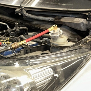 Brake Bleeder Adapter for Opel Mokka from 2017 with GM Reservoir