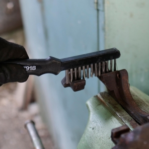 Slim Brake Caliper Brush Steel Wire 220 mm