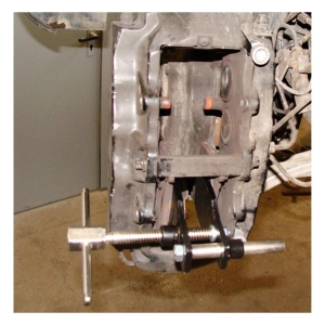 Universal Brake Caliper & Piston Compressor Tool with Trapezoidal Thread