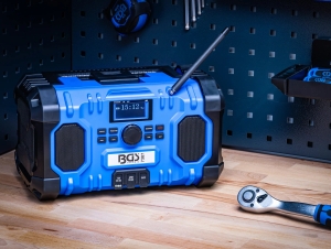 Radio DAB+ hibrid 18 V / 230 V cu Bluetooth fără acumulator