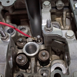 Universal Compressed-Air Valve Spring Compressor with Swivelling Frame