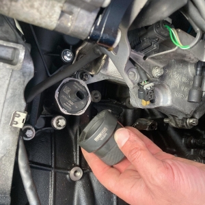 Cheie tubulară pentru supapa de răcire a pistoanelor, Mercedes OM651, OM654, OM656