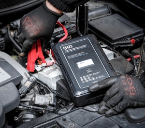 Batteryless Ultra-Capacitor Jump Starter, 12 V, 800/1600 A