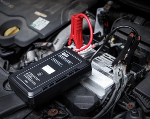 Batteryless Ultra-Capacitor Jump Starter, 12 V, 800/1600 A