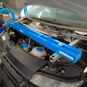 Adaptor pentru traversă de susținere a motorului VW Transporter T5 și T6, ca 10-222A/23 și ca 10-222A/23-1