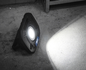 40 W COB LED Work Light with Integrated Bluetooth Speakers