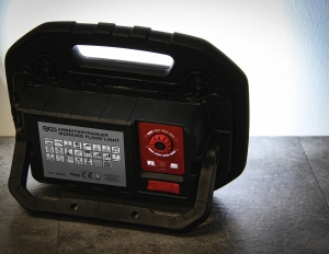 40 W COB LED Work Light with Integrated Bluetooth Speakers
