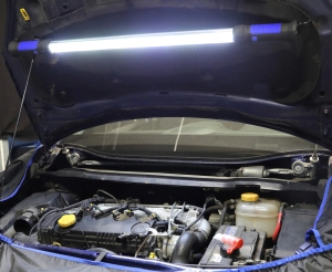 Акумулаторна LED лампа за двигателен отсек със 120 SMD светодиода