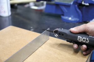 Mini Pneumatic Body Saw