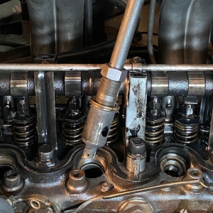 Slide Hammer for Mercedes Diesel Engines – Prechamber Removal