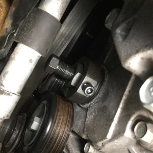 Скоба за сваляне на зъбно колело на горивна помпа Hyundai и Kia 2.0 / 2.2 CRDI