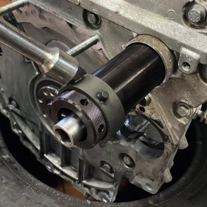 Unealtă pentru demontarea pompei de înaltă presiune Opel Diesel