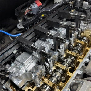 Dispozitiv de tensionare UniAir / MultiAir 1.4 2.4 (echivalent OEM 2020000090, 10259B)