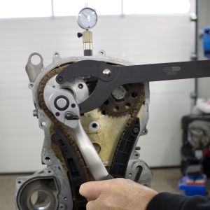 Universal Camshaft Pulley Holding Tool – Adjustable (16–145 mm)