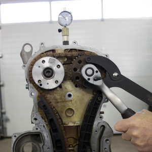 Universal Camshaft Pulley Holding Tool – Adjustable (16–145 mm)