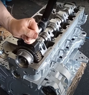 Camshaft Sprocket Holding Tool for VAG 5 & 10 Cylinder Engines