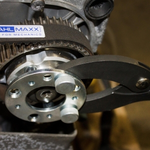 Camshaft Counterhold Adapter for VAG EA211 1.0–1.6 TSI TFSI as T10554