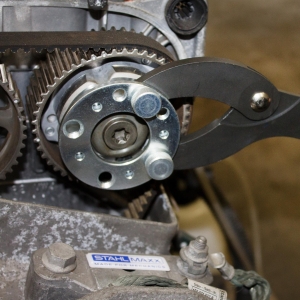 Camshaft Counterhold Adapter for VAG EA211 1.0–1.6 TSI TFSI as T10554