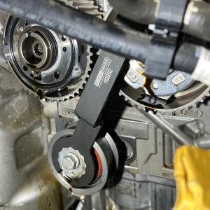 Cheie rolă întinzătoare curea distribuție VAG 1.0 / 1.2 / 1.4 / 1.5 TSI TFSI ca T10499A