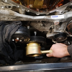 Contra-sprijin fulie arbore cotit – Mercedes M271.9 – ca W271589004000