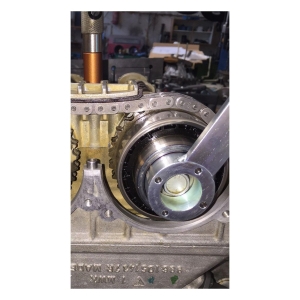 Intake Camshaft Holding Tool for Porsche 911 (996) – as OEM 9653 / 00072196530