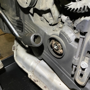 Инструмент / адаптер за въртене на колянов вал за Subaru (като 499987500)