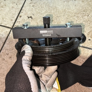 Скоба за шайба на колянов вал за Ford 2.0 EcoBlue TDCi – като 204-158-01