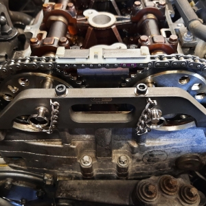 Комплект за ангренажна верига и водна помпа за Opel 2.2 16V бензинови двигатели (Z22SE / Z22YH)