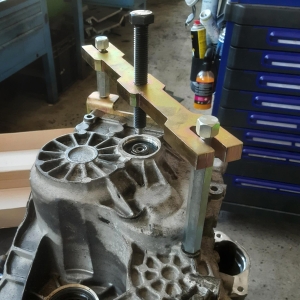 Transmission Housing Puller for DSG 7-Speed 0AM / DQ200 Gearboxes, as T10323, T10427, VW434