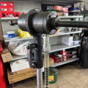 Adaptor tubular în trepte pentru cric de transmisie 25 mm / 35 mm pentru accesorii 30 mm
