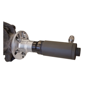 Adaptor filet exterior 1.1/2" la filet interior 2 1/4" pentru cilindri hidraulici și flanșe de butuc