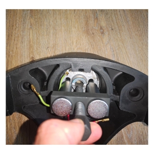 Extractor de volan pentru Opel ca KM-210